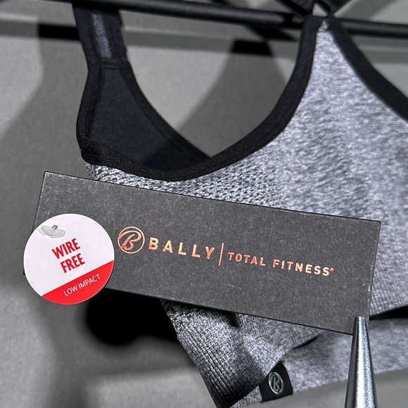NWT Bally Total Fitness Sports Bra Marika Wire Free Low Impact Size‎ S - Picture 6 of 9
